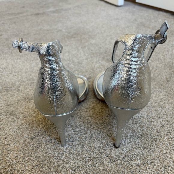 Marc Fisher - Women's Brodie Buckle Knotted Heel Sandals - Size 8.5 - Silver - Picture 4 of 11